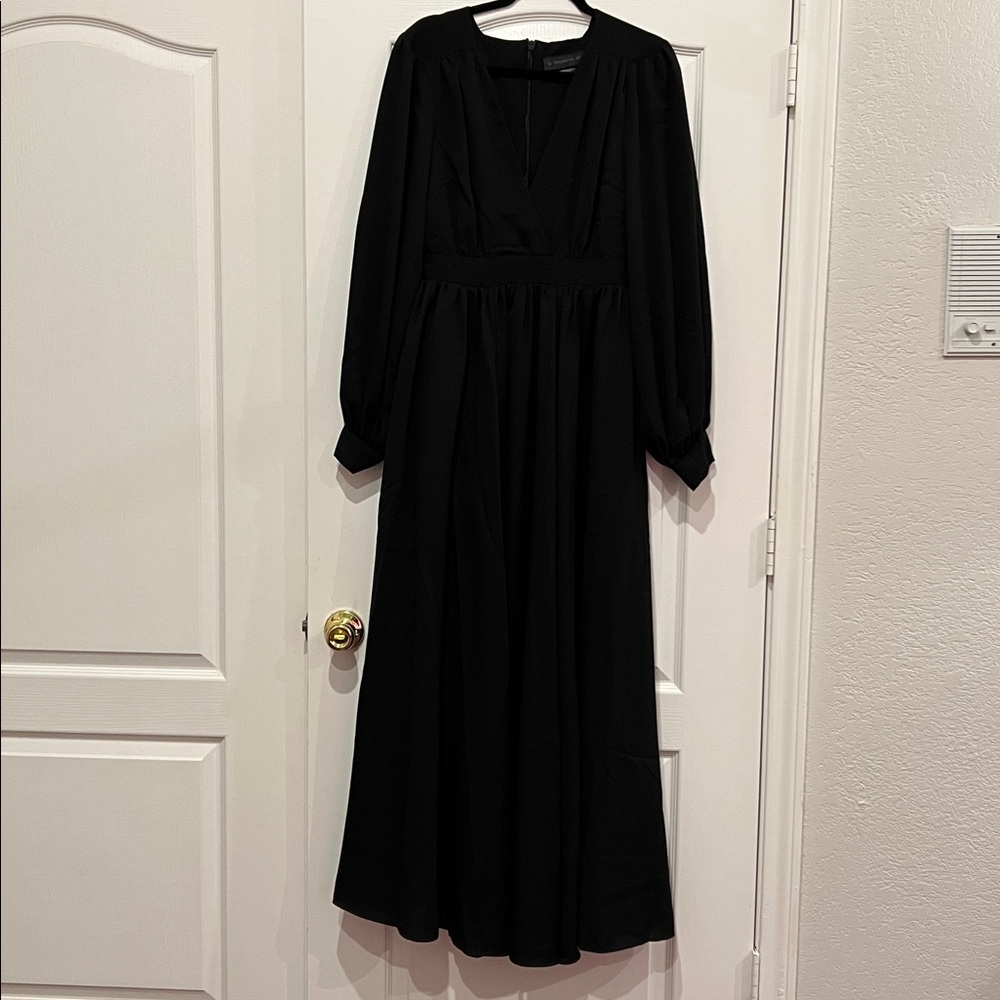 La Femme en Noir Belladonna Maxi Dress in Black  - Size Medium NWOT - Picture 3 of 9